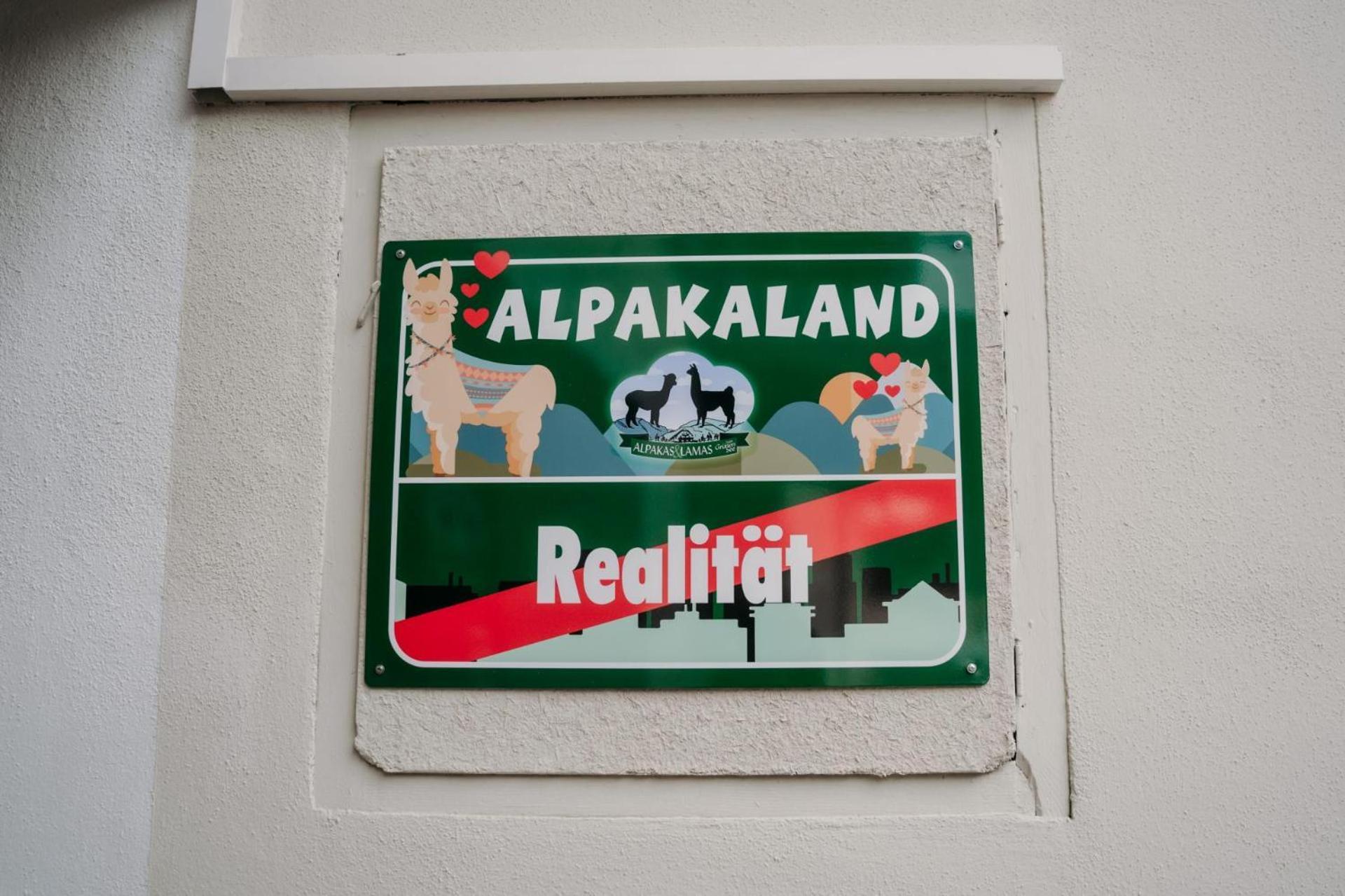 Alpakas, Lamas Und Rentiere Zum Gruenen See Grossdorf  Extérieur photo
